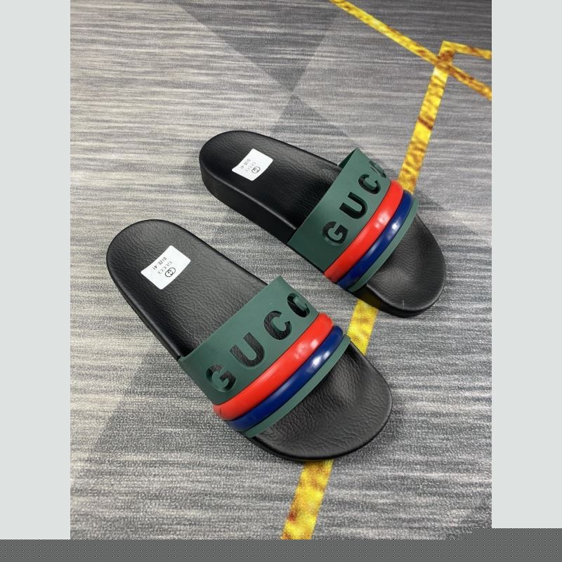 G*u*i slippers
